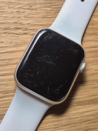 Apple Watch SE 44mm Blanco / Plata
