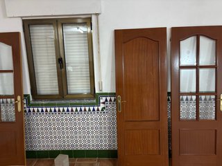 8 Puertas interiores de madera 30 euros cada una