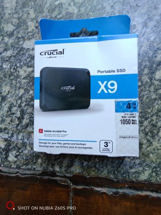 Crucial X9 SSD Portatile 1TB 1050 MB/s