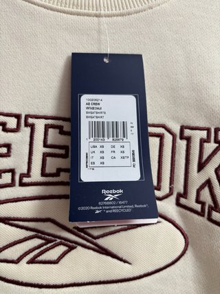 Sudadera Reebok Classic Crema y Granate XS