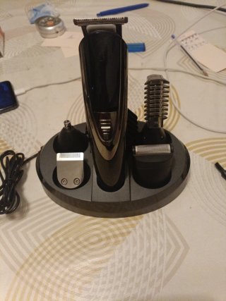 Cortapelos y accesorios varios