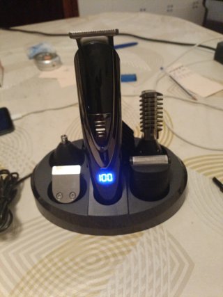 Cortapelos y accesorios varios