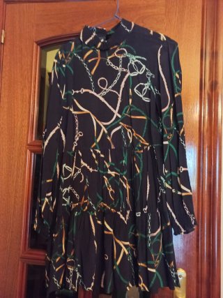 Vestido estampado cadenas