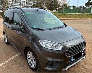 🚐 FORD TOURNEO COURIER 2018 – 105.000 KM – DIÉSEL