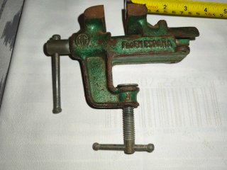 Tornillo antiguo de mesa AG fabricado en España