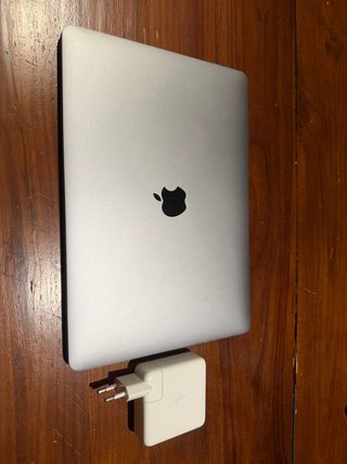 MacBook Pro 2020 con Touch Bar