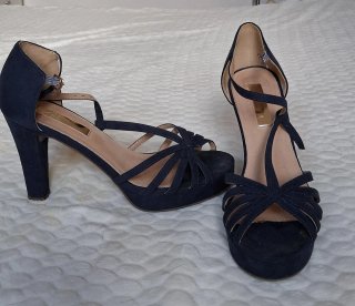 Lote de sandalias de tacón, zapatos y botas, n° 40