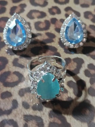 Conjunto Anillo y Pendientes