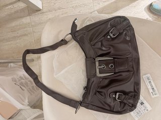 Bolso Marrón con Hebillas