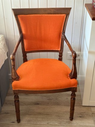 Butaca de Madera retro con Tapizado Naranja