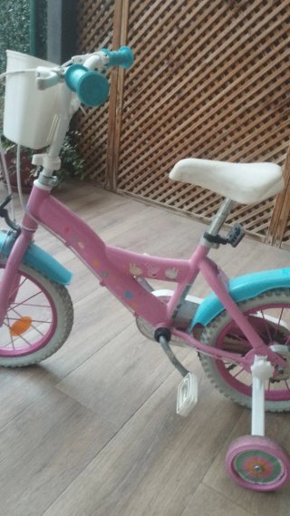 Bicicleta Infantil Peppa Pig con Ruedines