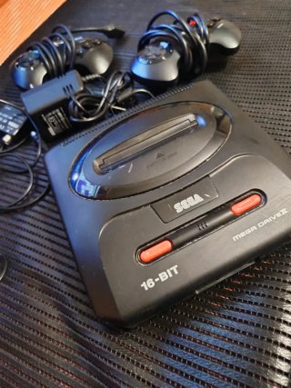 Consola Sega Mega Drive II