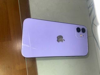 iPhone 12 Morado