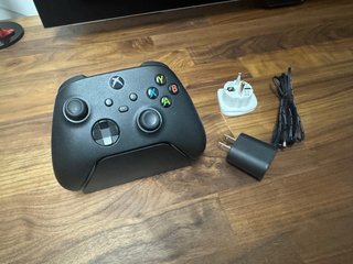 Controller Xbox One + Base di Ricarica + Batteria