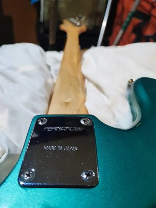 Bajo Eléctrico Fernandes Made in Japan