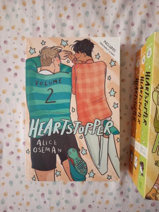 Heartstopper. Volumes 1-5
