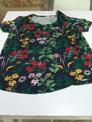 Camiseta y blusa estampadas