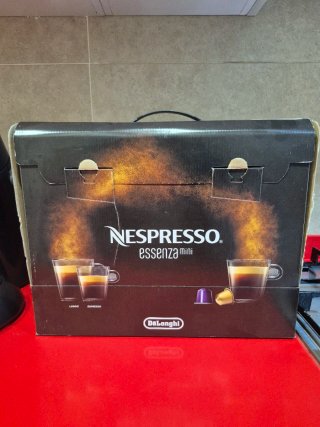 Cafetera Nespresso De'Longhi Essenza Mini Negra