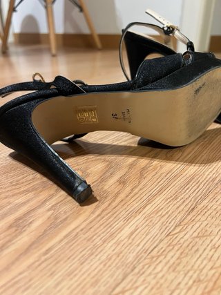 Sandalias de tacón negras