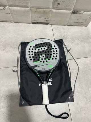 Pala de pádel Royal Padel EFE 771 Extreme 12K 2026