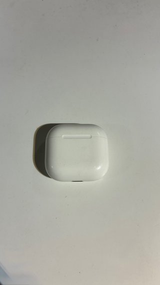 Estuche AirPods 4 Apple