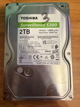 Disco Duro Toshiba S300 2TB 3.5 SATA – Buen Estado