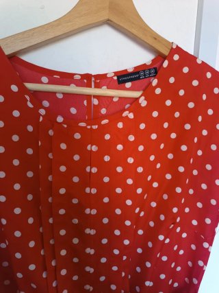 Mono rojo lunares talla M