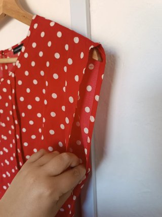 Mono rojo lunares talla M