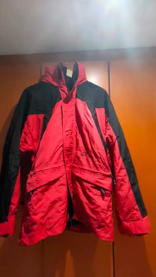Chaqueta de Esquí Roja y Negra