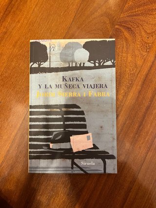 Libro Kafka y la muñeca viajera