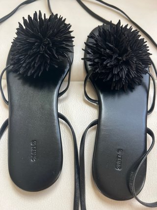 Sandalias Zara Home Piel Flor Negra