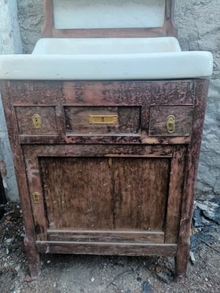 Mueble de Baño Antiguo de Madera con Espejo