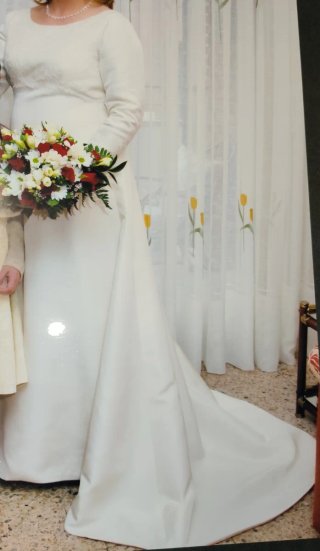 Vestido de novia con cancan