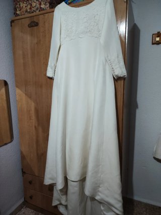 Vestido de novia con cancan