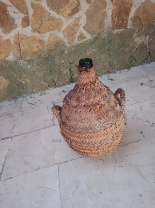 Botella de vino o vinagre antigua