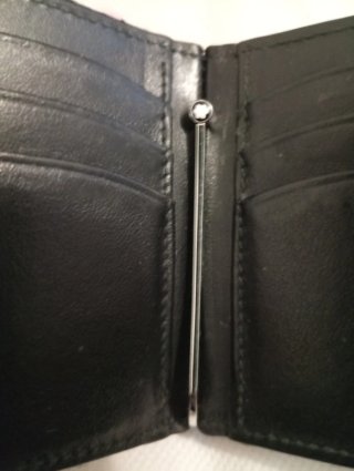 Cartera Montblanc Negra de piel.