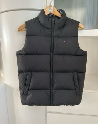 Chaleco acolchado Tommy Hilfiger negro