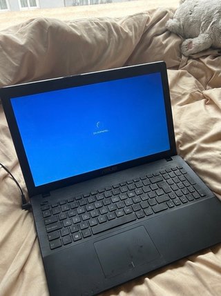 Portátil ASUS F552W Negro
