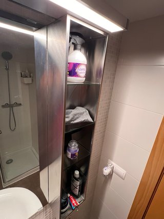 Espejo con Armario y Lavabo