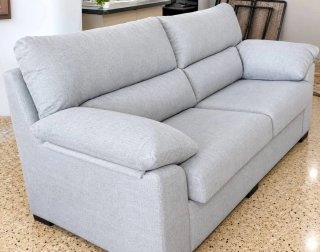 Sofá azul y gris de tela