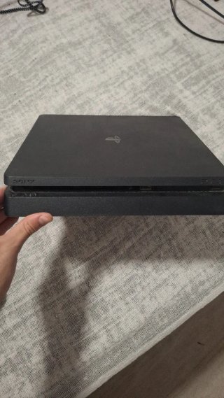 Consola PlayStation 4 (PS4) Negra