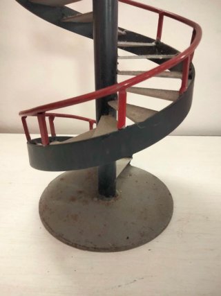 Escalera Circular de Metal para Dioramas