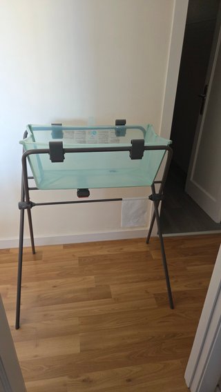 Bañera Stokke con patas y Reductor recién nacido