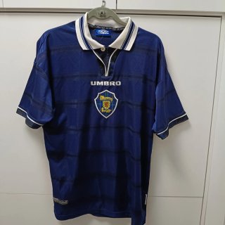 Camiseta de fútbol Umbro