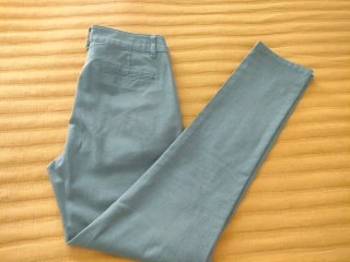 Pantalón chino Enrique Vals verde caqui