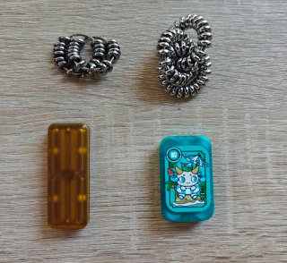 Pack 4 Juguetes Antiestrés Fidget Toys + funda