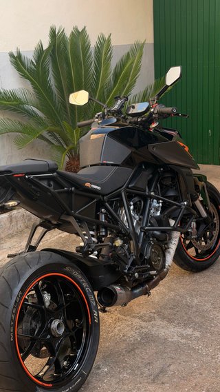 KTM 1290 Super Duke R (2018)