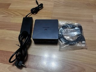 Mini PC MINISFORUM UM790 Pro (Ryzen 9 / 32GB / 1TB
