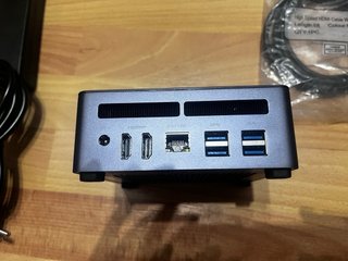 Mini PC MINISFORUM UM790 Pro (Ryzen 9 / 32GB / 1TB