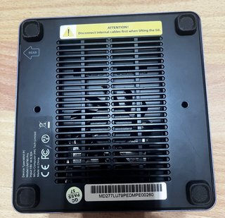 Mini PC MINISFORUM UM790 Pro (Ryzen 9 / 32GB / 1TB